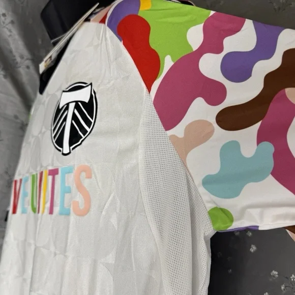 Portland Timbers Adidas x Rich Mnisi NWT Love Unites Pride Pre-Match Jersey XL - Picture 5 of 10